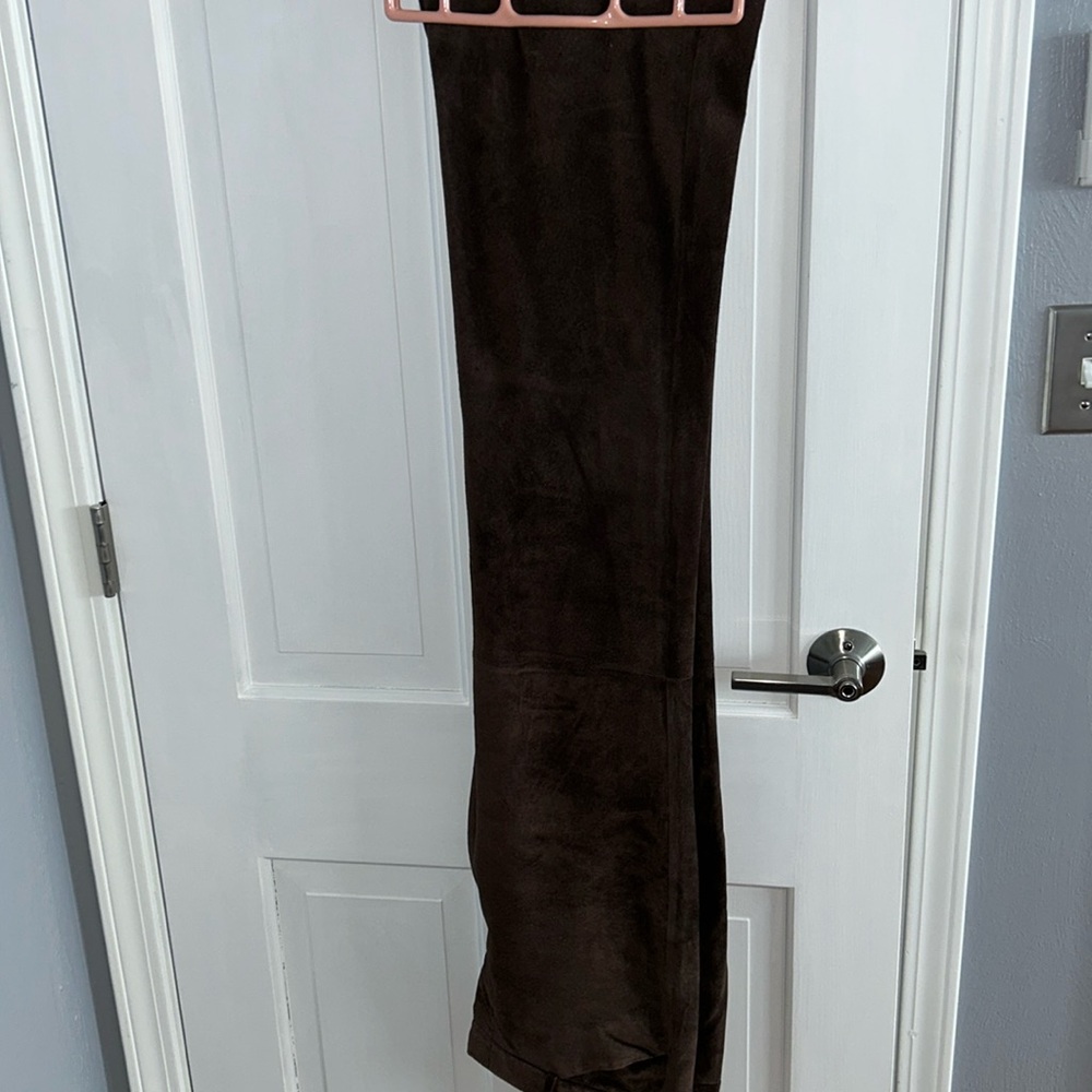 Moda Victoria’s Secret brown suede pants